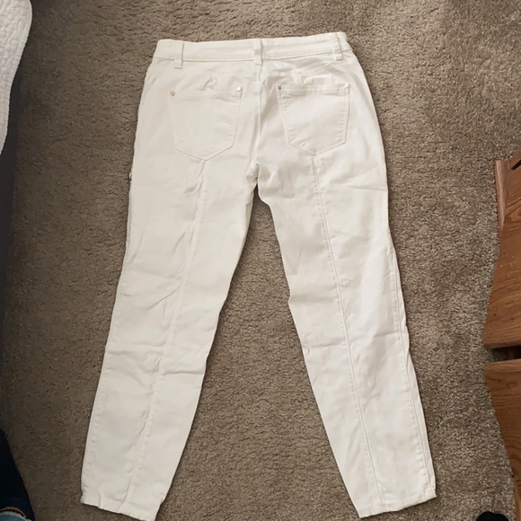 White jeans - Picture 2 of 4